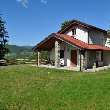 Albareto  Il Casolare Bioenergetico Bed & Breakfast エクステリア 写真