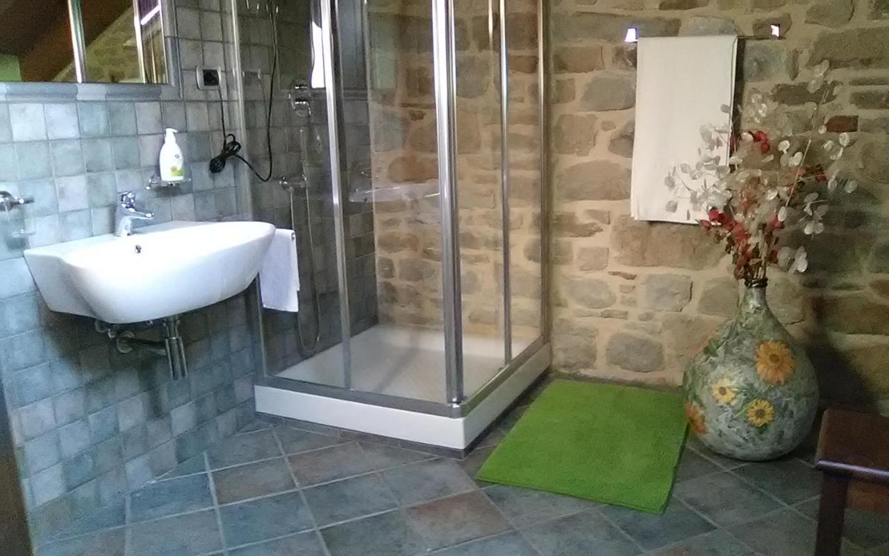 Albareto  Il Casolare Bioenergetico Bed & Breakfast エクステリア 写真