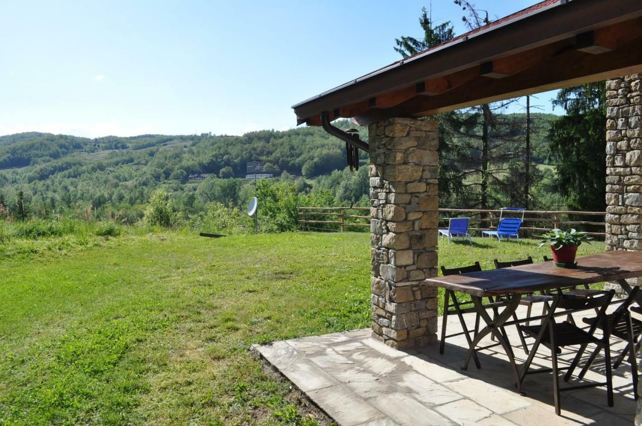 Albareto  Il Casolare Bioenergetico Bed & Breakfast エクステリア 写真