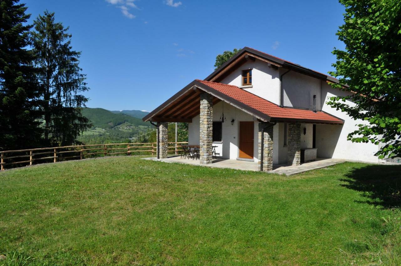 Albareto  Il Casolare Bioenergetico Bed & Breakfast エクステリア 写真