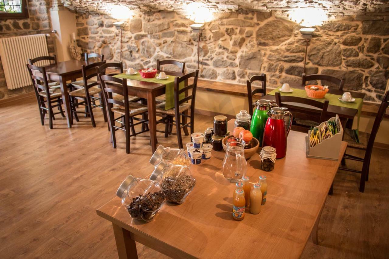 Albareto  Il Casolare Bioenergetico Bed & Breakfast エクステリア 写真